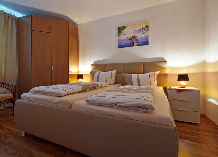 Komfort Ferienwohnung Bad Pyrmont Naehe Kurpark ภายนอก รูปภาพ